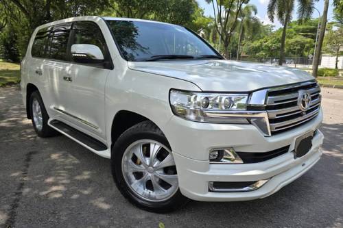 2011 Toyota Land Cruiser 4.6 V6  lama